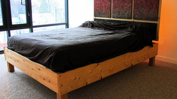 Build A Bed For And Look Good, Diy Memory Foam Bed Frame