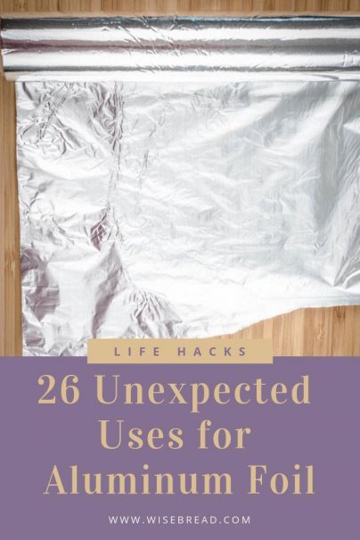 Beyond the obvious cooking and baking applications, there are so many life hacks for aluminum foil. From boosting your wifi, lengthening the life of bananas, cleaning silver, art projects and more. Check out our tips and ideas on how you can use this versatile household necessity! | #aluminumfoil #lifehacks #housekeepinghacks 